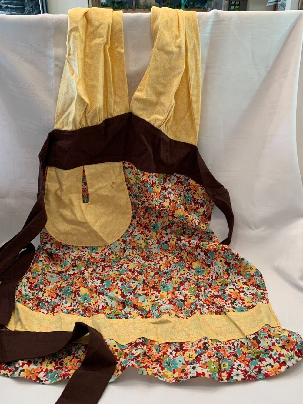 NEW Hand-Made Full Brown-Yellow-Floral Apron with Neck and Waist Ties